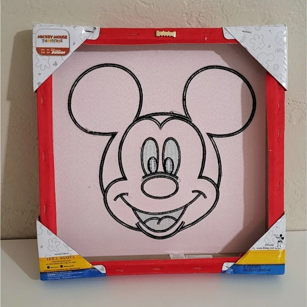 Disney Juniors NIP Red Mickey Mouse 12